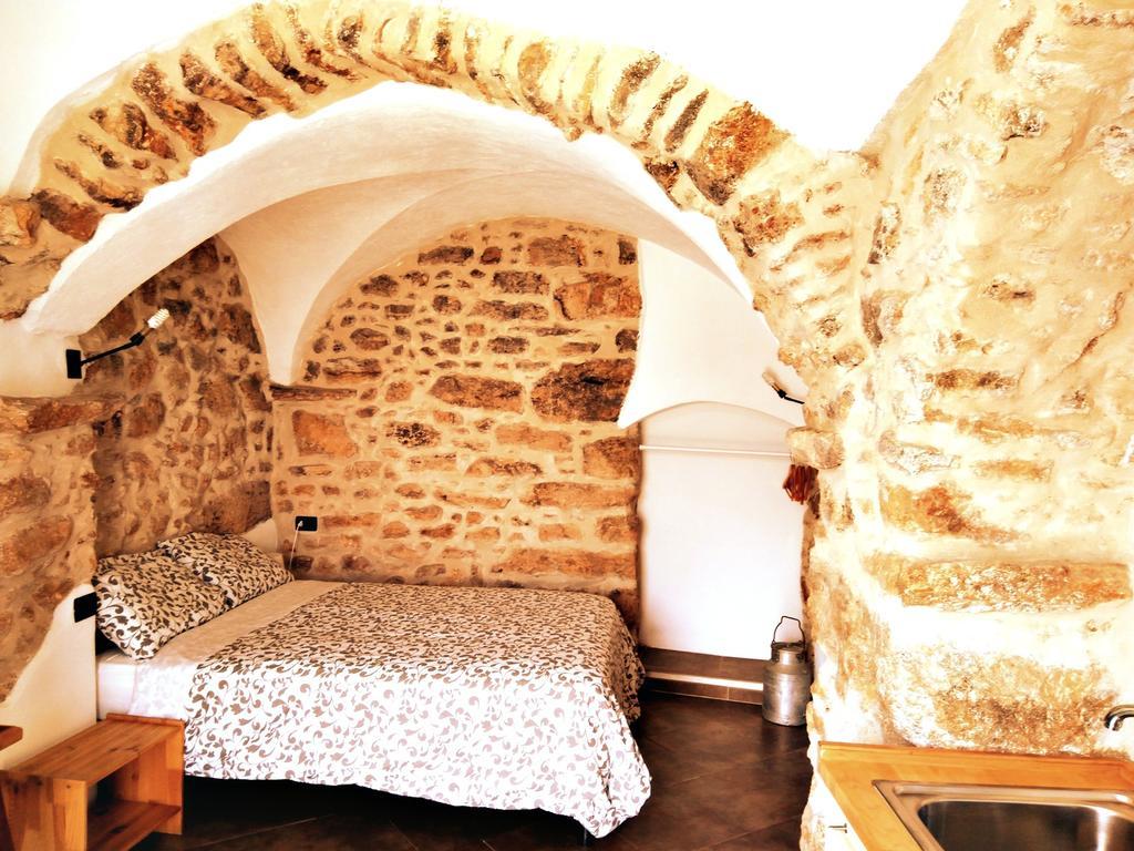 オルコ・フェリーノ Agriturismo Ca' Magliヴィラ エクステリア 写真